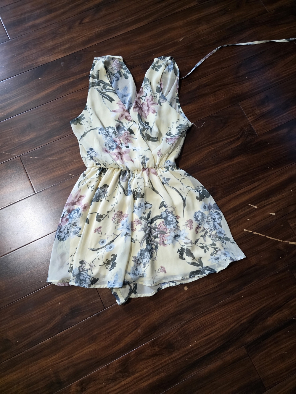 Floral V-Neck Sleeveless Romper
